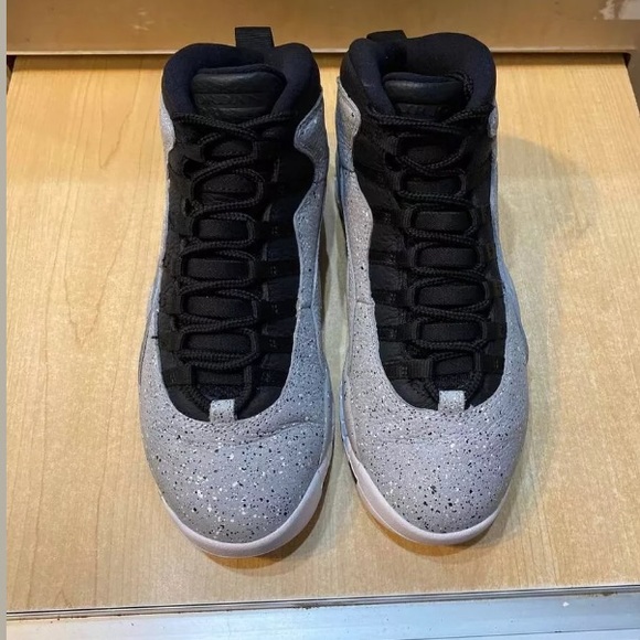 Air Jordan Retro 10 “Cement”